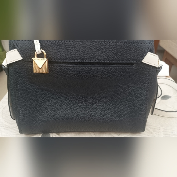 Authentic Michael Kors Bristol Floral Appliqué Satchel/Crossbody Bag -Navy Blue - Picture 7 of 16